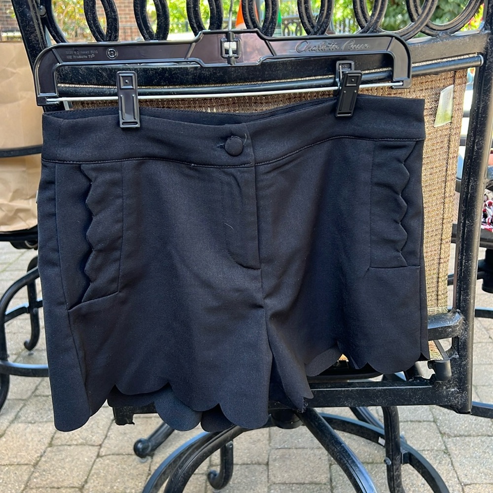 Scallop bottom shorts